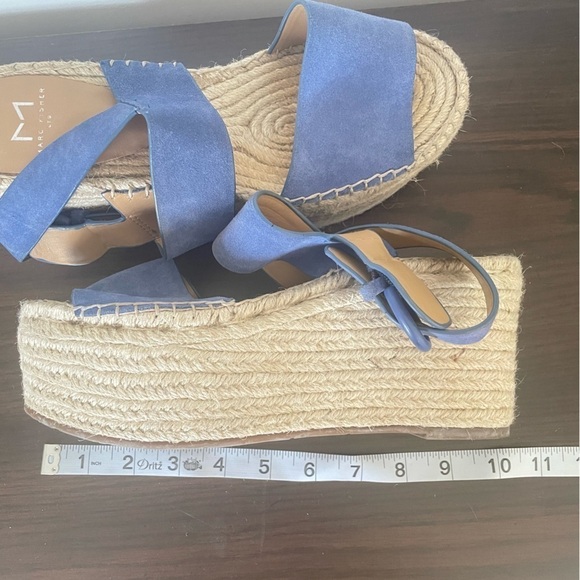 Authentic Marc Fisher Alida medium blue suede 10M wedge sandal - Picture 9 of 9